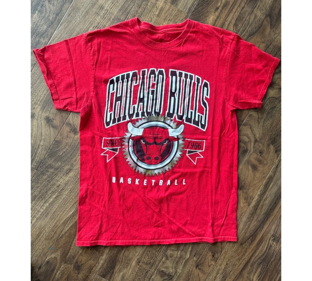 Chicago Bulls NBA Basketball Since 1966 Shirt M